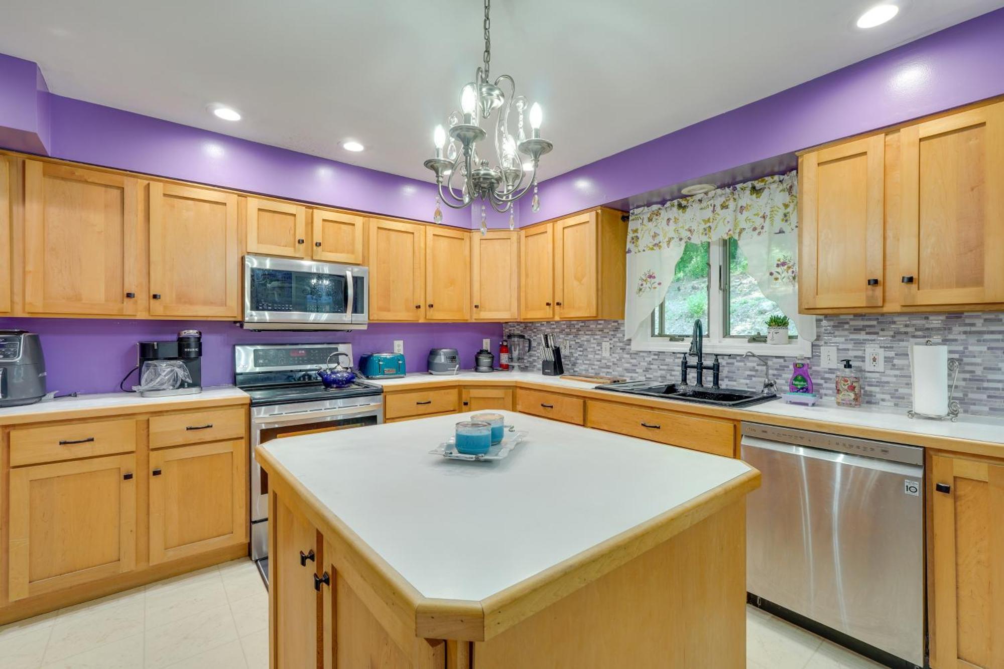 Shawnee On Delaware With Porch And Fire Pit! * East Stroudsburg